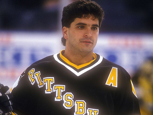 Former NHLer Kevin Stevens pleads guilty to federal drug charge