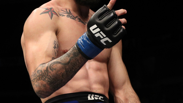 Burgos, Rosa, Gillespie, Oliveira snag UFC 210 performance bonuses