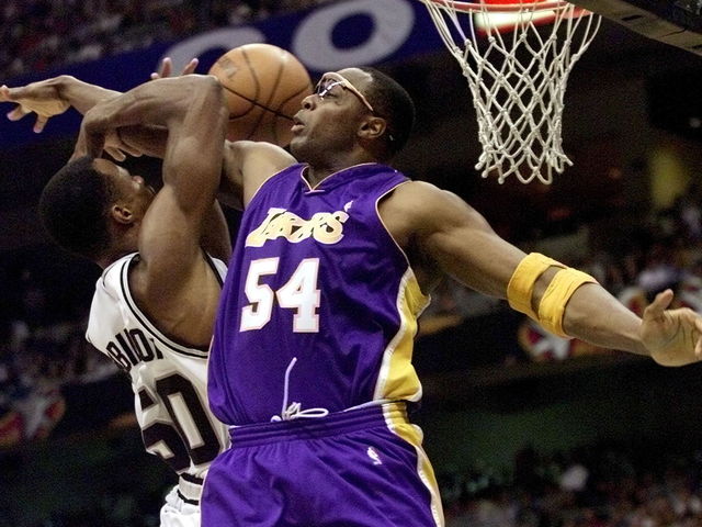 Ex-NBAer Horace Grant explains touching reason why he wore goggles