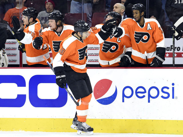 Flyers push win streak to 8 games on back of Schenn hat tri…