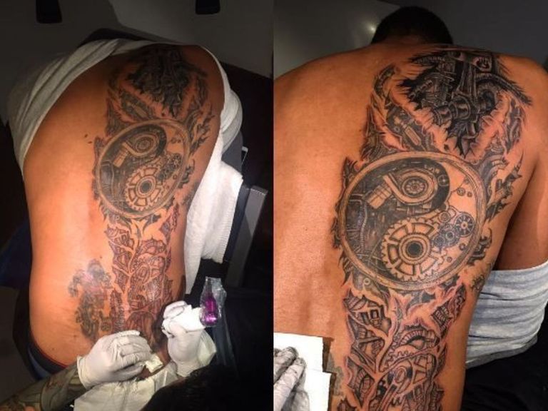 Tim Duncan gets back tattoo that proves he's a machine