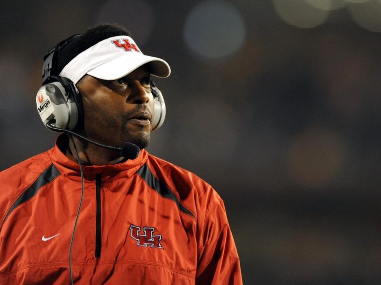 Houston President Pokes Fun At Former Cougars Coaches Briles Sumlin