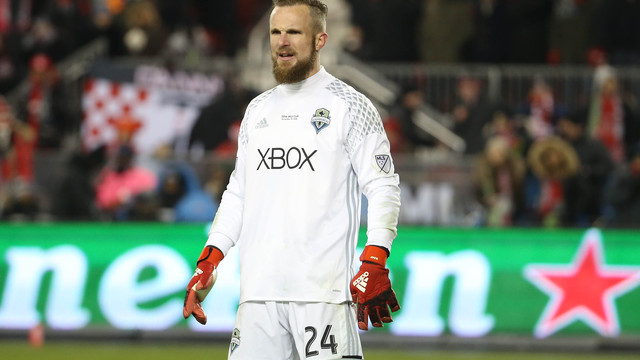 Watch: Frei's absurd one-handed save sends MLS Cup to penalties