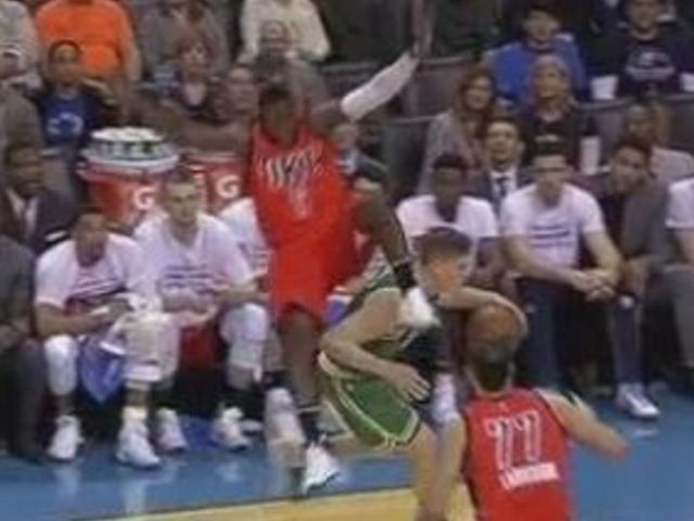 Oladipo sprains wrist on scary fall vs. Celtics