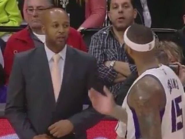 Lakers' Shaw picks up tech for jawing at DeMarcus Cousins