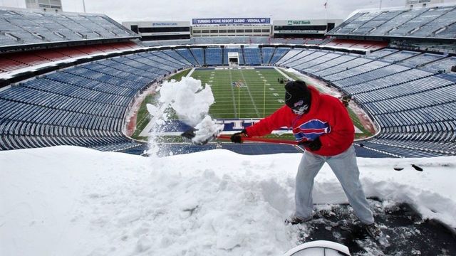 Bills ask fans to help shovel snow at stadium