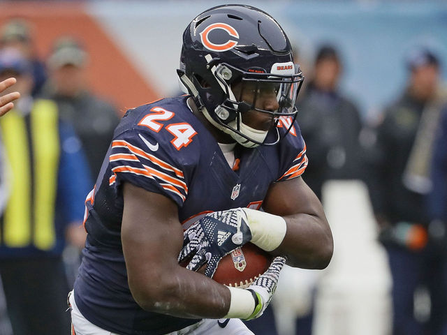 Report: Bears' Howard to play with sprained AC joint