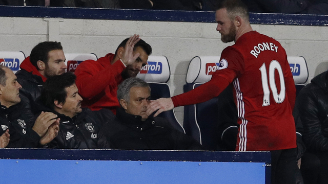 Report: Mourinho to take Manchester United to California next summer