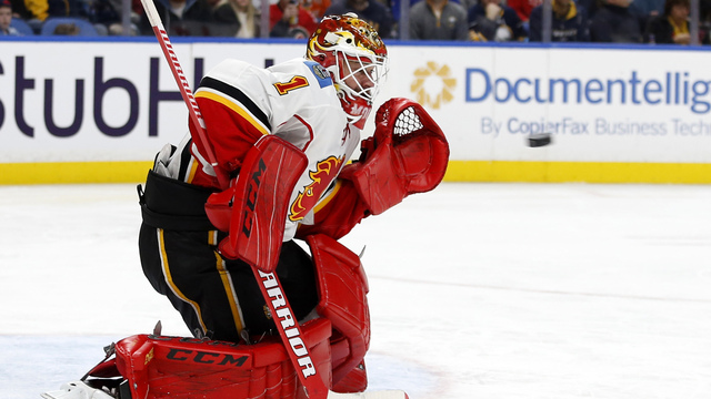 Watch: Elliott opens long-awaited start with turnover that leads to goal