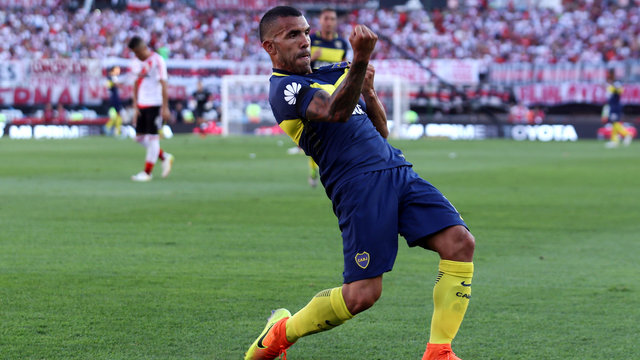 Report: Carlos Tevez offered world-record wage by Shanghai Shenhua