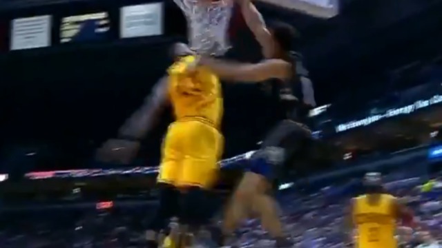 Malcolm Brogdon dunks on LeBron after jam on Kyrie