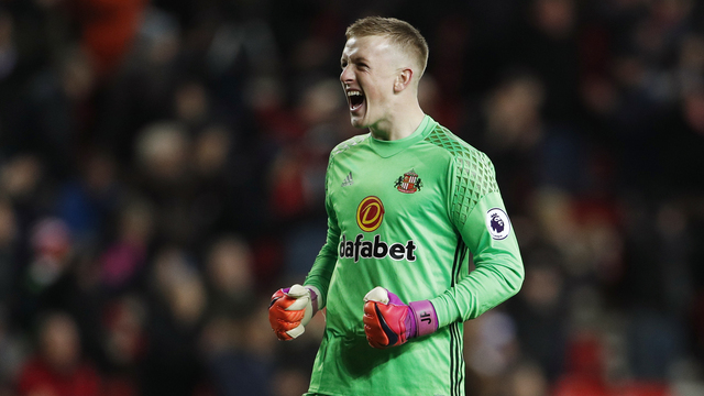 Pickford joins Everton from Sunderland for club-record transfer fee