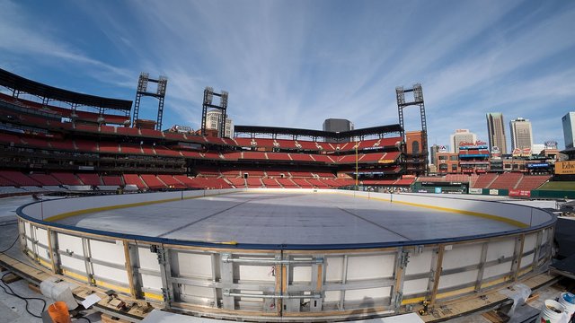 Watch: Cardinals' ballpark transforms for Winter Classic
