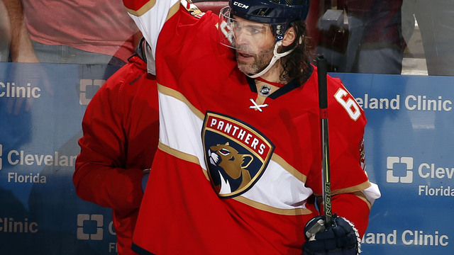Jagr hitting open market after Panthers cut ties, says agent