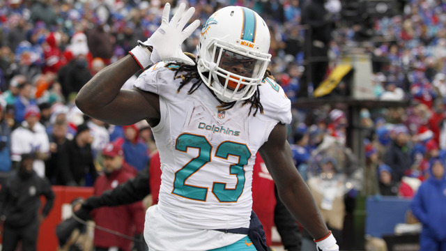 Dolphins' Ajayi returns to practice, remains in concussion protocol