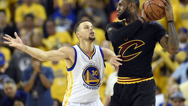 Report: LeBron's Halloween party featured Curry dummy