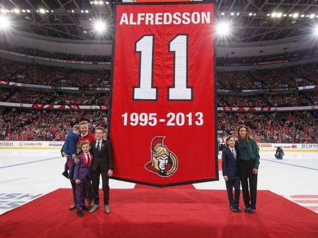 Senators raise Alfredsson's No. 11 to rafters