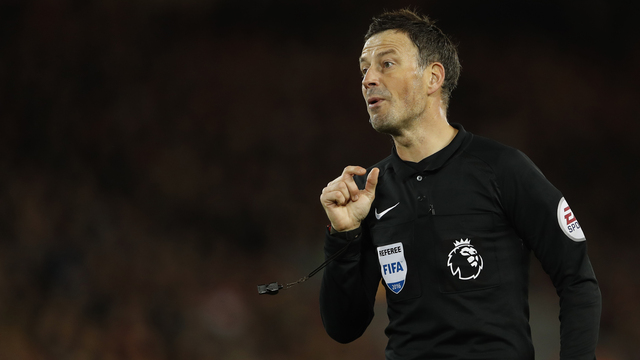 Clattenburg referees differently in finals to create 'a spectacle'