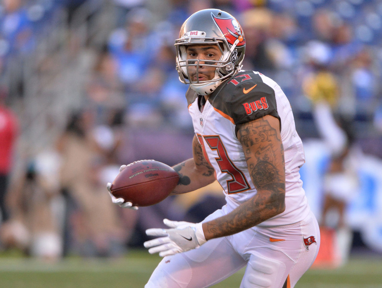 Buccaneers WR Mike Evans, Saints CB Marshon Lattimore ejected for