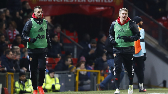 Report: West Brom to submit improved £20M bid for United's Schneiderlin