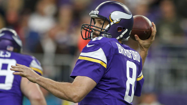 Vikings' Bradford returns to practice for 1st time since October