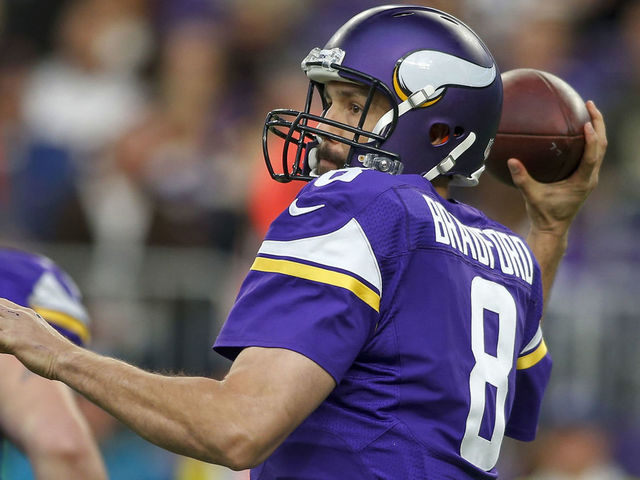 Vikings' Bradford returns to practice for 1st time since October