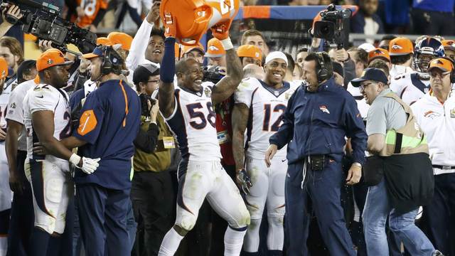 Von Miller writes tribute to retired Gary Kubiak
