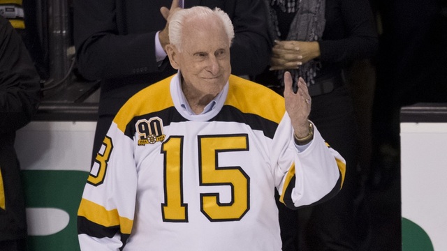 Former Bruins captain Milt Schmidt dies at 98