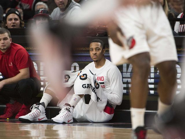 Report: McCollum cut off Ezeli speech to team during losing skid