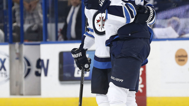 Watch: Laine pulls back ahead in rookie scoring race