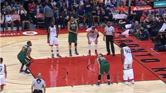 Raptors' Nogueira drops shorts, potentially distracts Favors from free throw