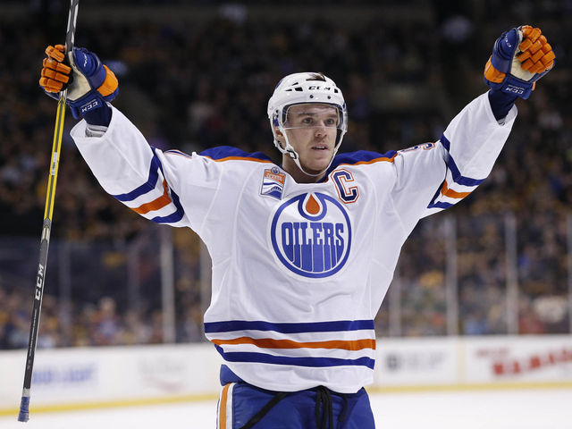 Hockey Clinic: How McDavid makes teammates better with incredible hands, passing, vision