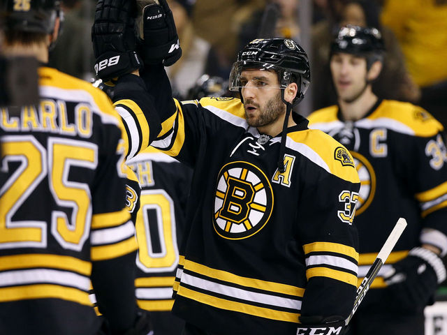 Bruins plane diverted because of Florida airport shooting