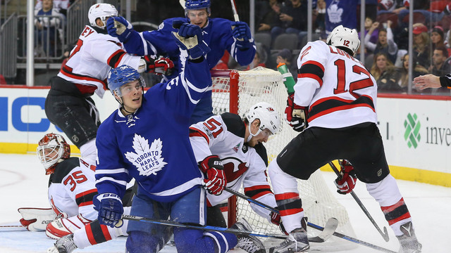 Leafs bust into playoff bracket despite shot-less final period vs. Devils