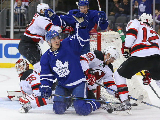 Leafs bust into playoff bracket despite shot-less final period vs. Devils