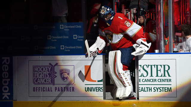 Luongo hurt in warmup; injury not serious