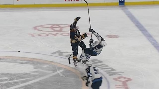 Line brawl erupts after Laine leveled by McCabe