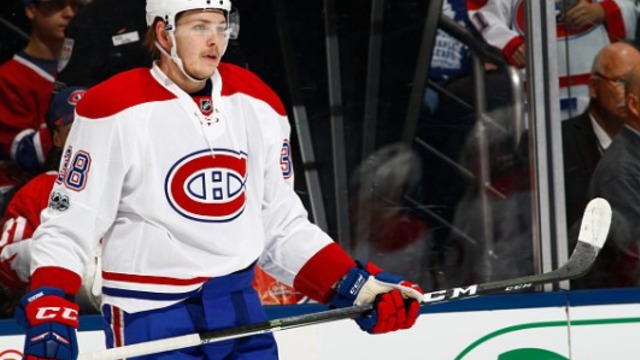 Watch: Scherbak scores 1st NHL goal with tidy move in tight