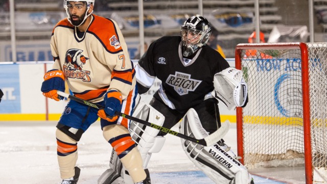 Watch: Downpour doesn't stop AHL Outdoor Classic
