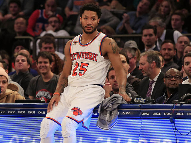 Rose missed game to be with family in Chicago, apologizes to team