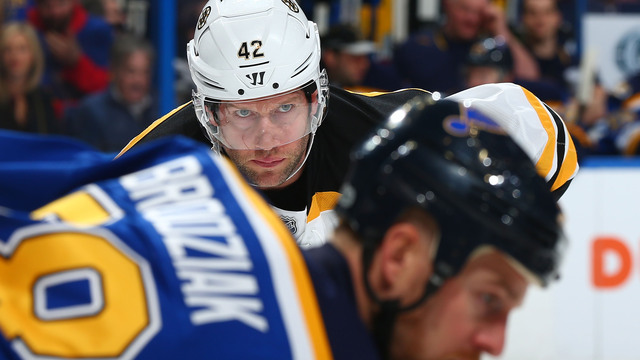 Watch: Blues salute Backes with video tribute in return to St. Louis