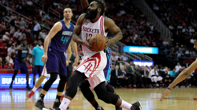Harden notches 2nd straight 40-point triple-double to lead Rockets past Hornets