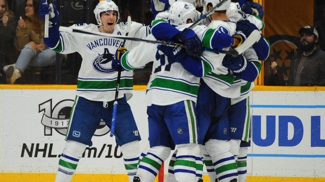 Report: Canucks won't offer draft picks to aid playoff push