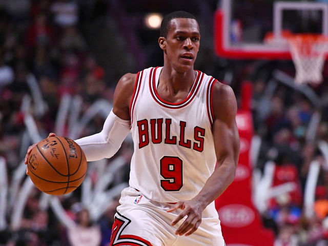 Hoiberg wants Rondo to be 'leader' of 2nd unit