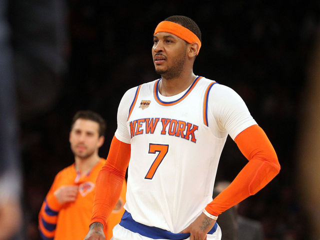 Watch: Melo laughs off boos after hoisting airball