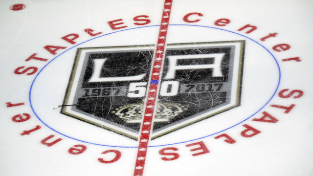Kings' Twitter takes ruthless NFL-charged jab at St. Louis after going up 2-0