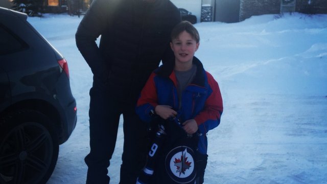 Laine surprises young Jets fan after receiving birthday invite