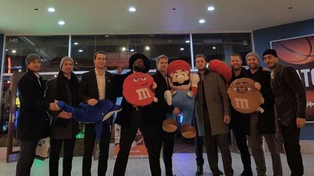 Subban, Predators win stuffed toys during travel delay