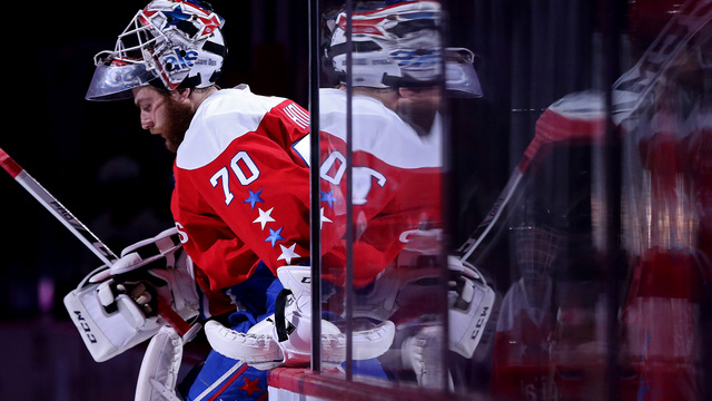 Holtby helping surging Capitals find their groove