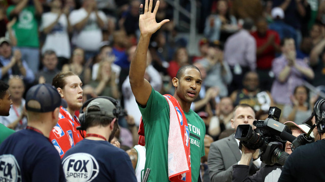 Thomas calls fans booing Horford 'disrespectful'